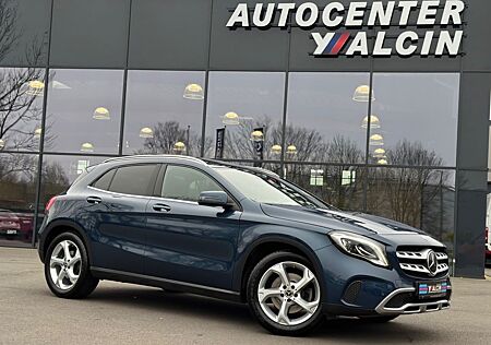 Mercedes-Benz GLA 220 4MATIC PEAK DCT S-H/ACC/NAV/PANO/SHZ/LED