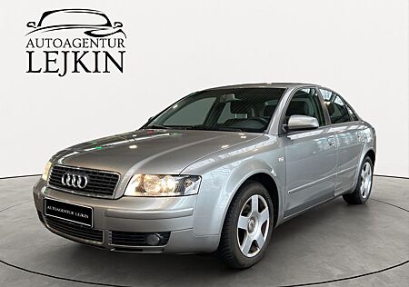 Audi A4 2.0*AUTOMATIK*LEDER*SHZ*ALLWETTER*TÜV NEU*