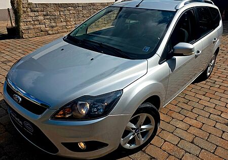 Ford Focus Turnier Style + TÜV SCHECKHEFT