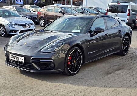 Porsche Panamera Turbo 4.0-Liter-V8-Biturbo