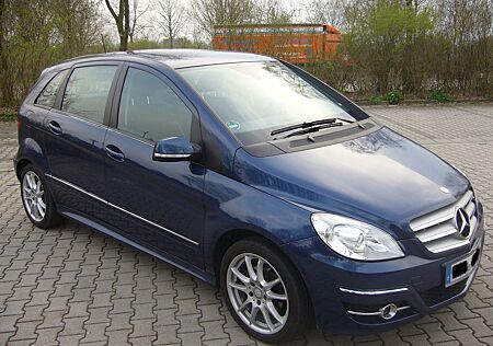 Mercedes-Benz B 180 CDI - AHK