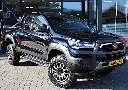 Toyota Hilux 2.8 D-4D X-TRA CAB INVINCIBLE A/T 4WD V...