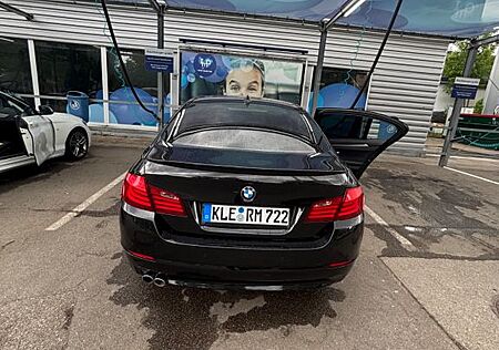 BMW 520d xDrive A Luxury Line Luxury Line