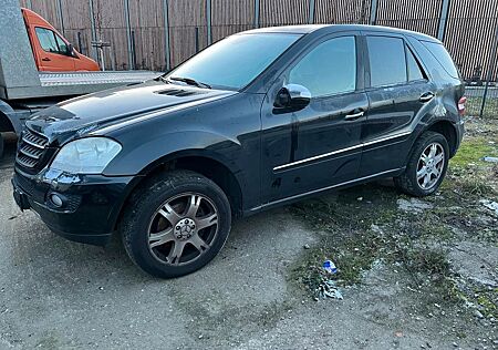 Mercedes-Benz ML 320 , Keine Luftfederung, mit Sitzklima