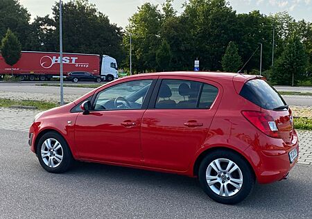 Opel Corsa D 1.4 Satellite
