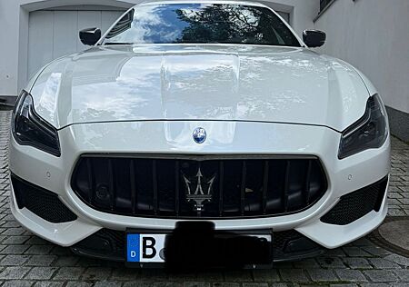 Maserati Quattroporte 3.0 V6 S Q4 GranSport S