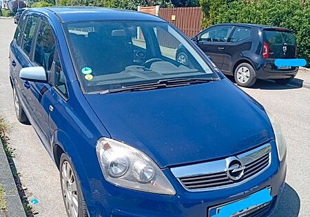 Opel Zafira 1.8 Family Family