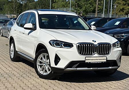 BMW X3 xDrive20d Aut. Navi Panor. Laser AHK Kamera