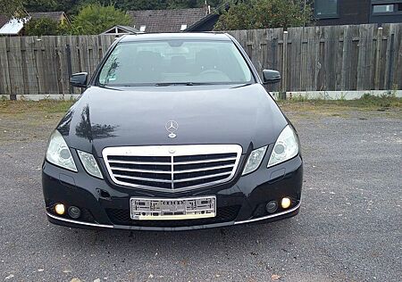 Mercedes-Benz E 220 CDI BlueEFFICIENCY AVANTGARDE