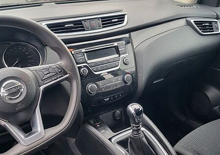 Nissan Qashqai 1.2 DIG-T Acenta Acenta