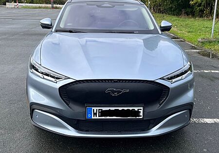 Ford Mustang Mach-E Extended Range 300 Ps Top !