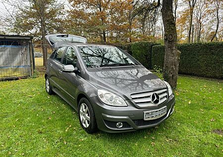 Mercedes-Benz B 160 BlueEFFICIENCY - 1.Hand, Scheckheft