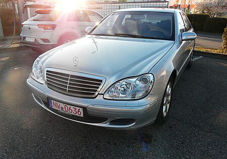 Mercedes-Benz S 430 -