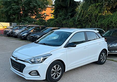 Hyundai i20 YES! 1-Hand/SHZ/Klima/Kamera.