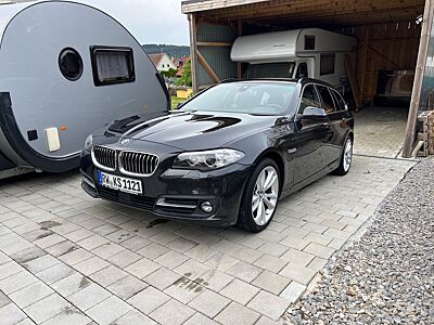 BMW 525d LCI Touring Pano CarPlay H&K AHK Head-Up