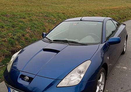 Toyota Celica 1.8 blau