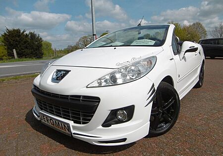 Peugeot 207 CC Black & White Edition, Vollleder schwarz
