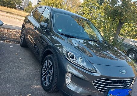Ford Kuga 2.5 Duratec PHEV Titanium Titanium
