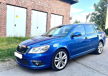 Skoda Octavia RS 2.0 TDI Combi Race Blau Tüv 2027