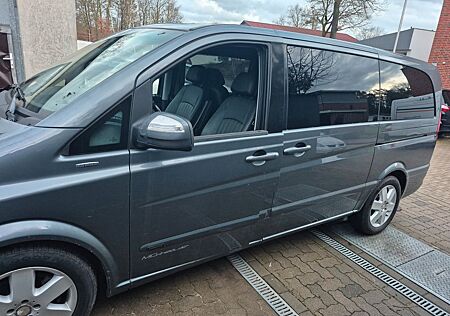 Mercedes-Benz Viano 3.0 CDI Exklusiv lang