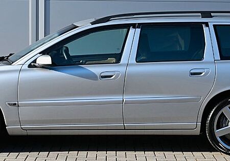 Volvo V70 R *RHD*