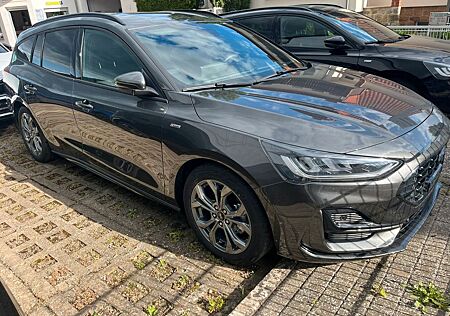 Ford Focus Turnier ST-LineX,MHEV,DSG,WP.el.HKLP,Nav