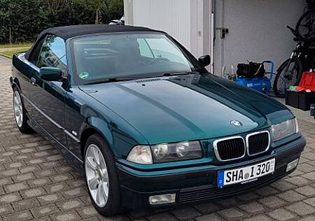 BMW 320i Cabrio