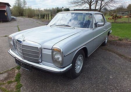 Mercedes-Benz 280 280C /8 W114 Coupe Restaurierter Klassiker