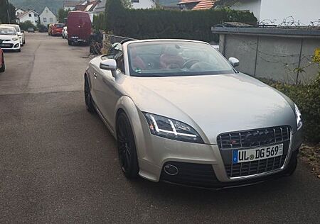 Audi TT Roadster 2.0 TFSI -