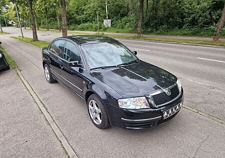 Skoda Superb Elegance*1HD*-SH*EU4*VOLL-AUSSATTUNG