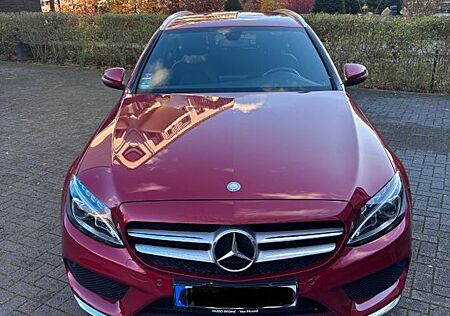 Mercedes-Benz C 250 T AMG Line (Designo Hyazinthrot)