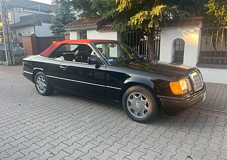 Mercedes-Benz CE 300