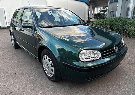 VW Golf Volkswagen 1.6; 2. HAND! SEIT 99 ein Besitzer! 123 tkm