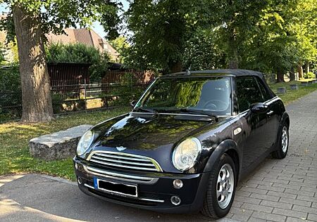 Mini One Cabrio / 8-fach bereift / TÜV bis 05/2026