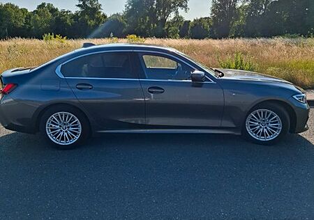 BMW 320d M Sport, RFK, AHK, Garantie 12/26, WR
