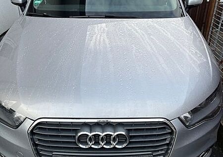 Audi A1 1.2 TFSI Attraction Sportback Attraction