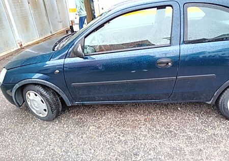 Opel Corsa 1.0 -