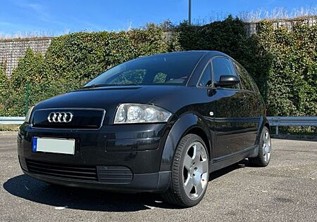 Audi A2 1.4 - Benziner. Leder, Temp., Klima, SHZ, PDC