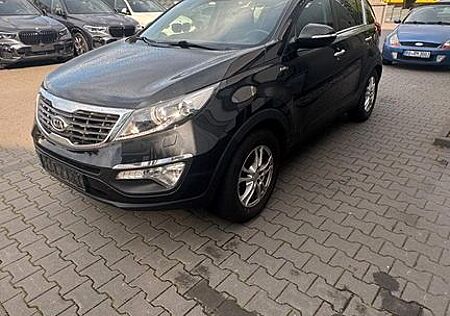 Kia Sportage 2.0 CRDi AWD Automatik TÜV 05/2027