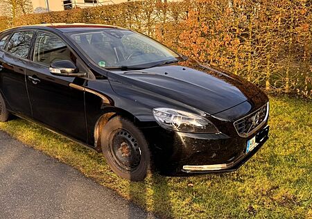 Volvo V40 D2 -