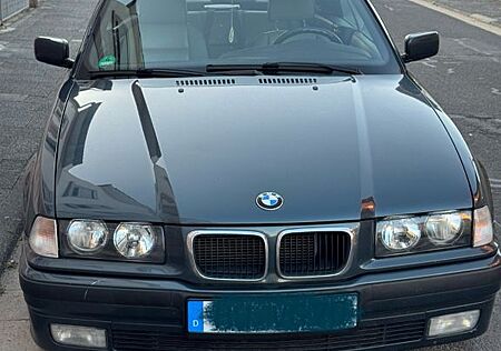 BMW 318i Cabrio
