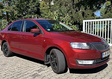 Skoda Rapid 1.6 Style Liftback