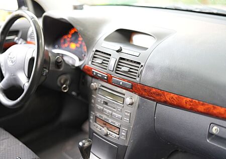 Toyota Avensis Zuverlässiger 2004 2.4L Automatik