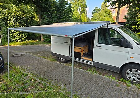 VW T5 Transporter Volkswagen Camper Bulli, voll ausgestattet