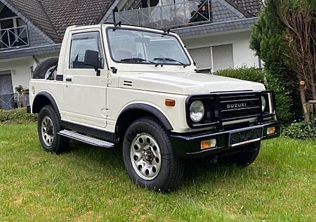 Suzuki SJ Samurai Cabrio Allrad Oldtimer TOP Zustand