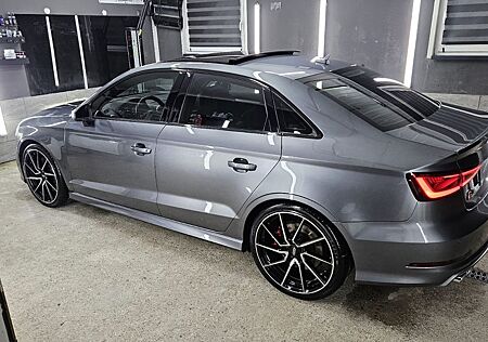 Audi S3 2.0 TFSI S tronic quattro -