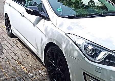 Hyundai i40 cw 2.0 GDI Premium Automatik Premium