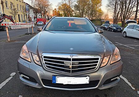 Mercedes-Benz E 220 CDI T BlueEFFICIENCY AVANTGARDE AVANTGARDE