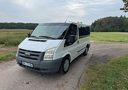 Ford Transit 9 Sitzer - Ausbau - AHK - Top Zustand
