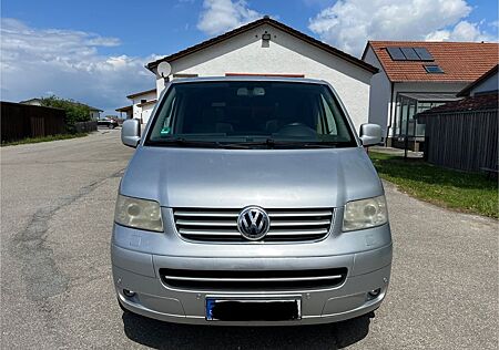 VW T5 Multivan Volkswagen Highline TÜV neu 8-fach bereift
